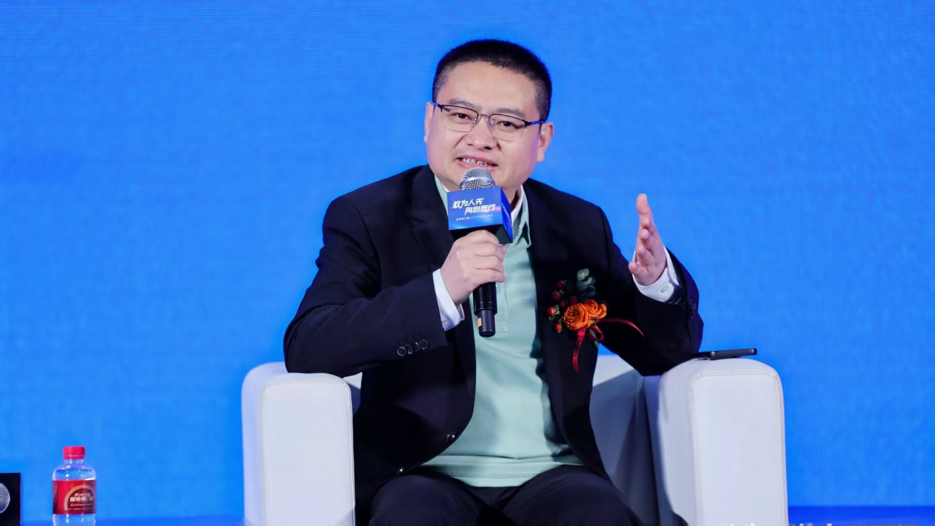 富奥斯门窗2025峰会：节能门窗集结号吹响，行业升级加速！